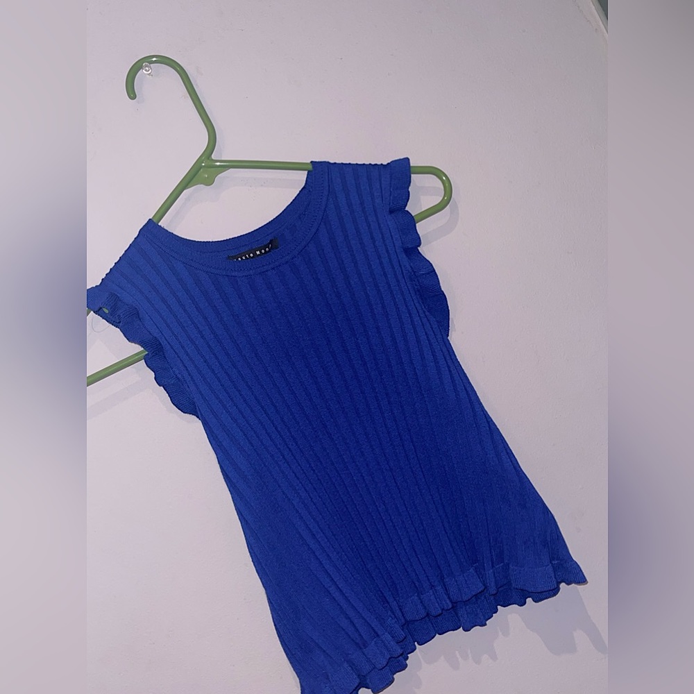 Women’s blue crop top tank, size L & never used !💙